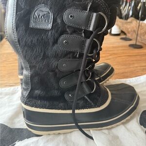 Sorel Joan of Arctic Reserve - 8